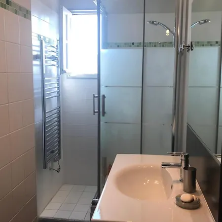 With Sea View Parking Garden And Access Apartment